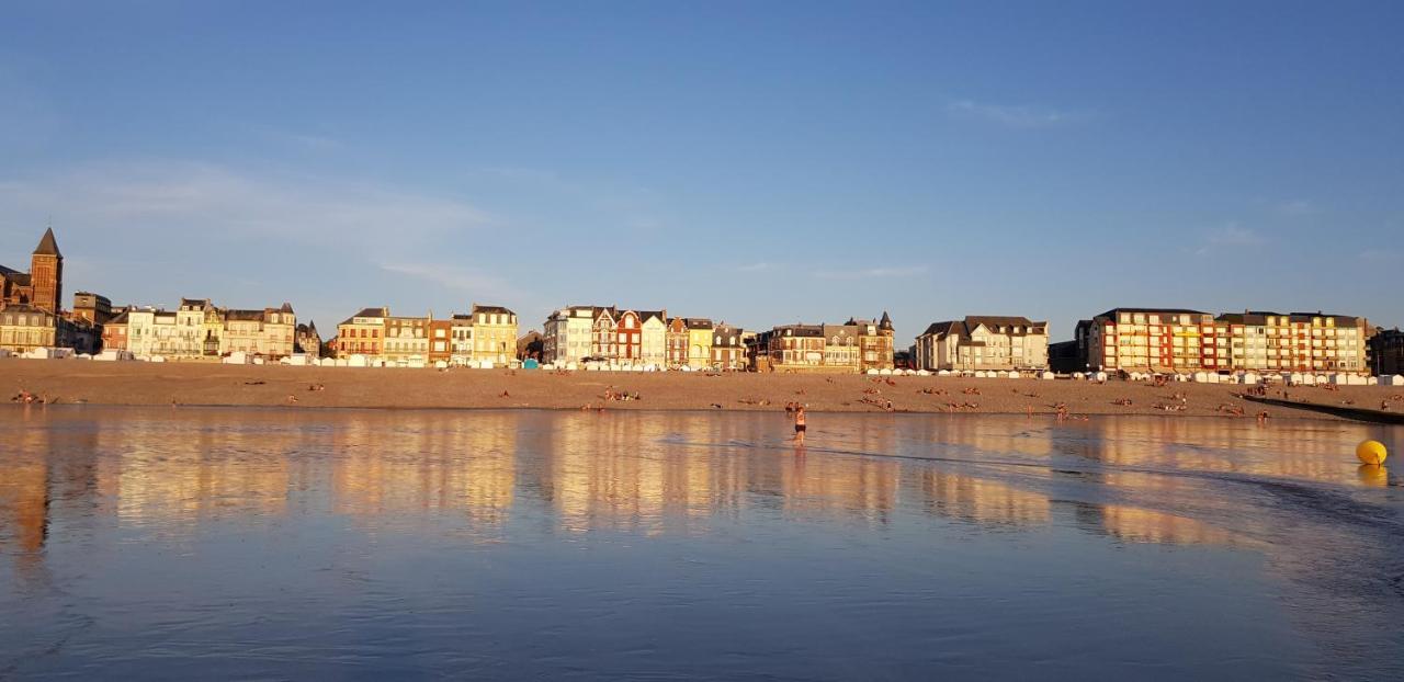 Plage A 50M Appartement Reves Tranquilles Villa Les Bains De Mers Luaran gambar