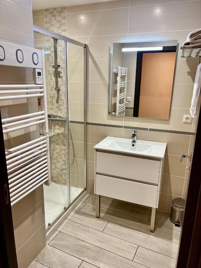 Plage A 50M Appartement Reves Tranquilles Villa Les Bains De Mers Luaran gambar